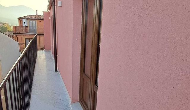 Dolce-Giardino, Elegant 2-Bed Apartment with Stunning Views