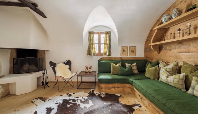 Dolomites Dream: Entire Exquisite Luxury Chalet in Cortina d'Ampezzo