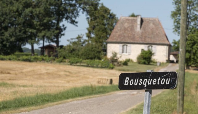 Domaine de Bousquetou: a 17th-century manor house