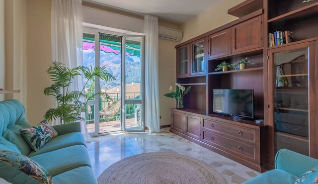 Domus Ester Borgo - Three Bedroom Apartment, Sleeps 5