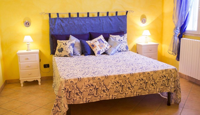 DOMUS ROSE - RELAXING HOLIDAYS, 4 PL, 5 MINUTES FROM BEACHES MOVIDA GALLIPOLI
