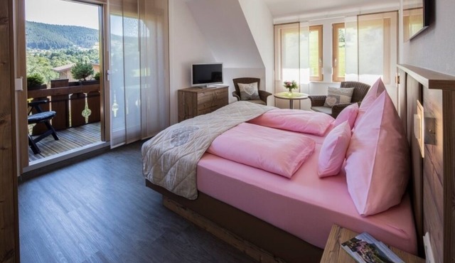 Doppelzimmer mit Balkon