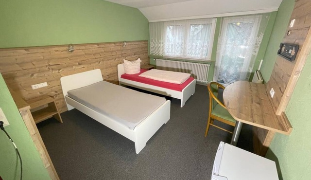 Doppelzimmer mit Balkon - Gästehaus Rössle 6