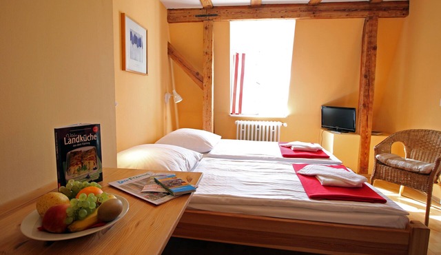 Doppelzimmer mit Dusche/wc, Frühstück