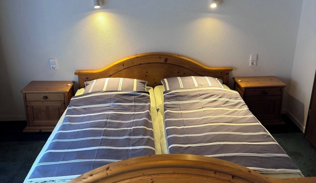 Doppelzimmer mit WC und Dusche, Balkon
