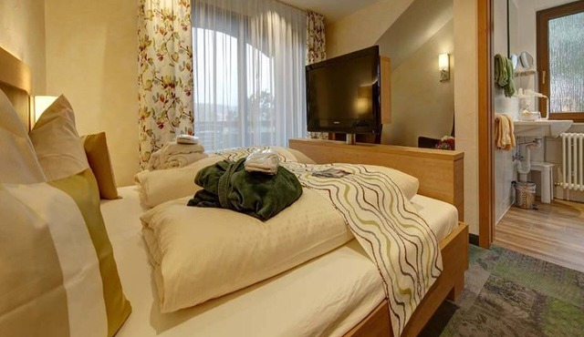 Doppelzimmer Talseite Komfort mit Frühstück