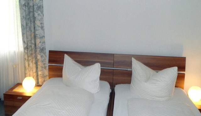Doppelzimmer Typ A mit Dusche, WC, Telefon, TV