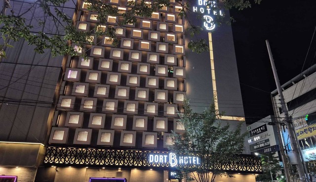 DORT B