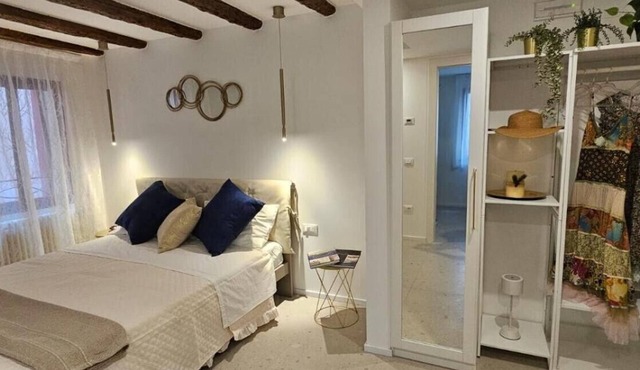 Dosana Blu Studio 'Aqua Alta' with Wi-Fi and Air Conditioning