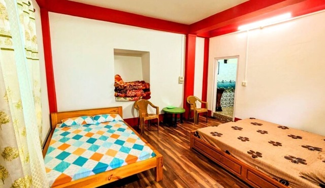 DOUBLE BED DELUXE ROOM 3