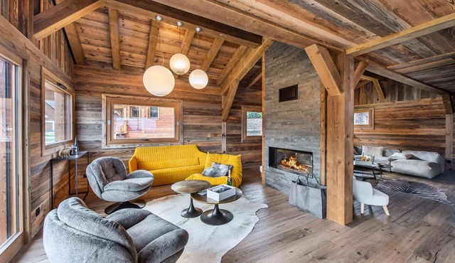 Double M Residence - Chalets for 12 People