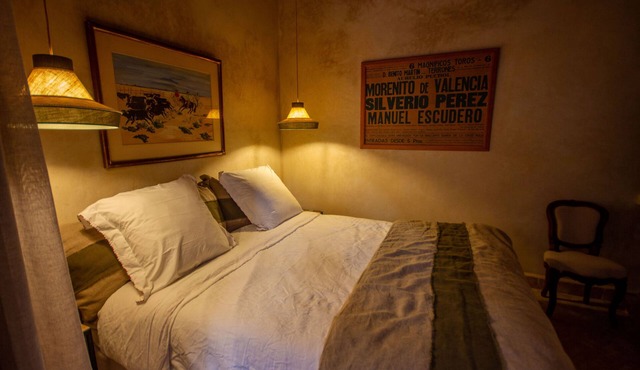Double or single room - June