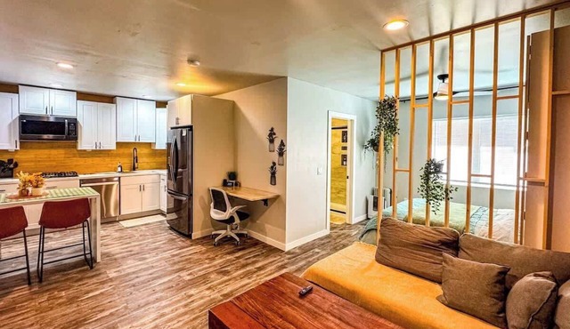 Double Queen Studio*FullKitchen*75"TV*W/D*Rainfall