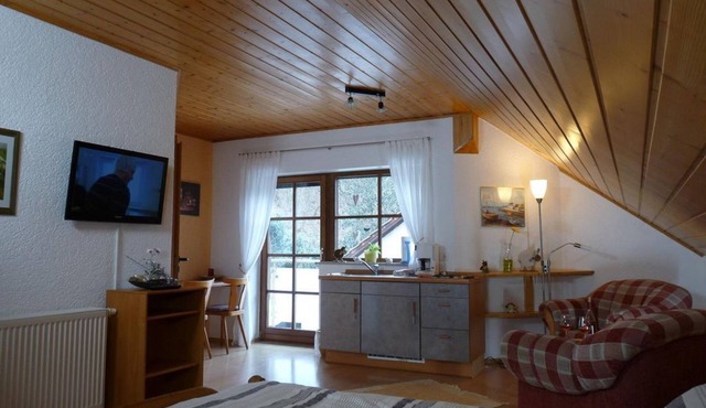 Double Room Suite Balcony - Privatzimmer Gästehaus Heger
