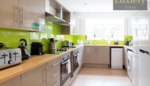 Double Room Accommodation | Mill Road, Cambridge | Walk to City Centre & Station
