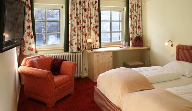 Double room category A with shower and WC