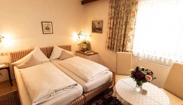 Double room Comfort A - breakfast short stay - Hotel Helga