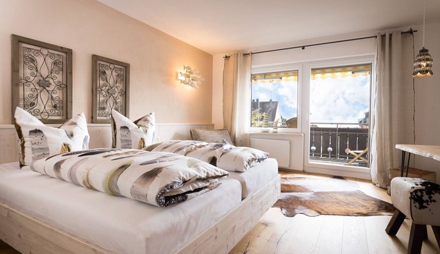 Double room balcony with shower and WC