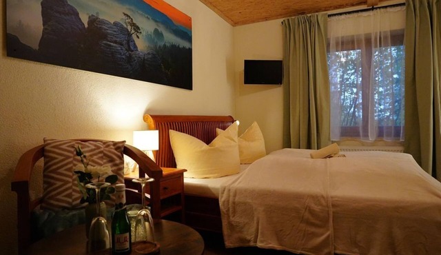 Double room GAMRIG - WITH breakfast - - Pension Zum historischen Kalkwerk