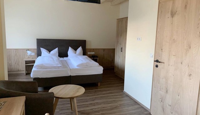 Double room next door - Hotel Pension Jägerhof KG