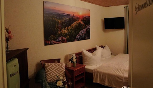 Double room SCHRAMMSTEINE - WITH breakfast - Pension Zum historischen Kalkwerk