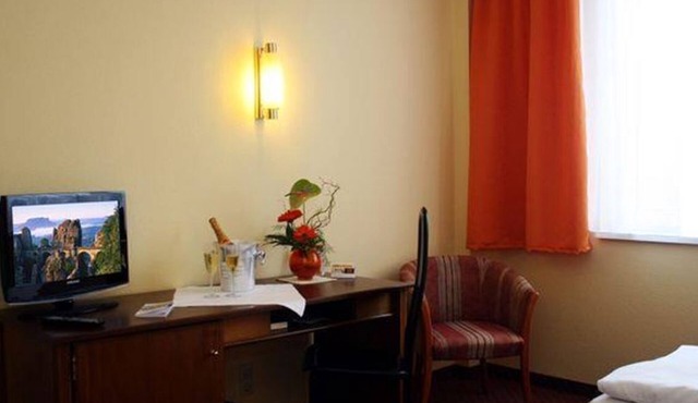 Double room, shower or bath, WC - Quick Hotel Dresden West