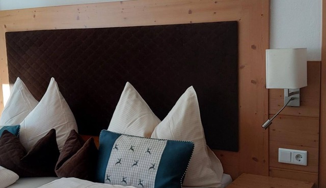 Double room with balcony and lake view - Haus Hirschpoint