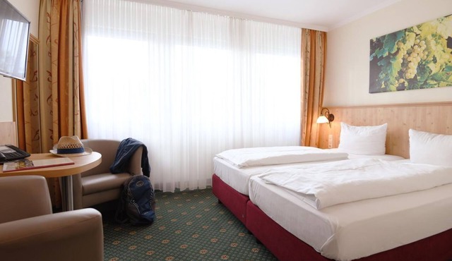 Double room with balcony - Standard Rate BI 2P - Moselstern Parkhotel Krähennest