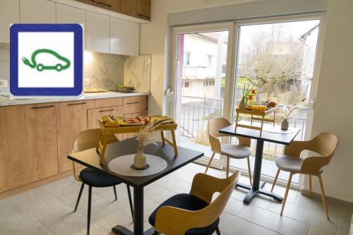 Double Room with Breakfast Free Parking and EV ready