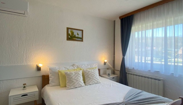 Double room with double bed 1