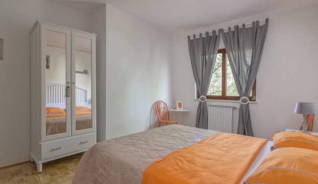 Double Room with external private bathroom and shared kitchen