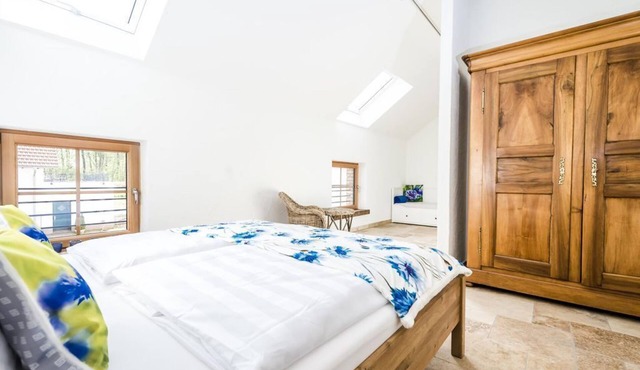 Double room with extra bed Sofa bed - Shower, WC - Hofgut Dösterhof -
