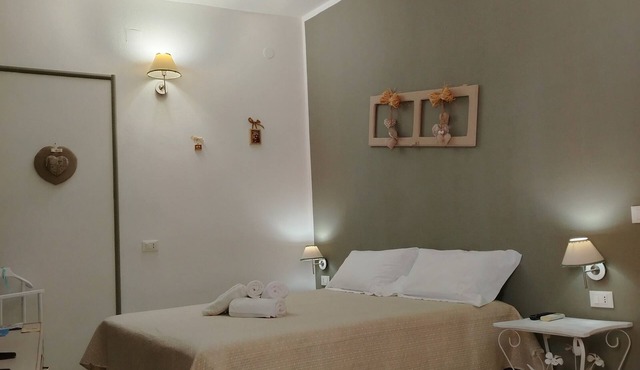 Double room with private bathroom