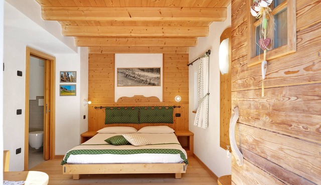 Double Room with Mountain View and Wi-Fi