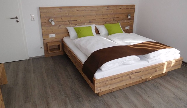 Double room with private bathroom, max. 2 people
