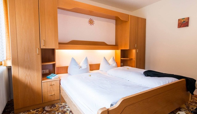 Double Room with Shared Terrace, Balcony and Wi-Fi