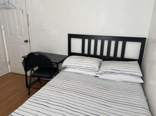 Double Room with SHARED Bathroom 536B