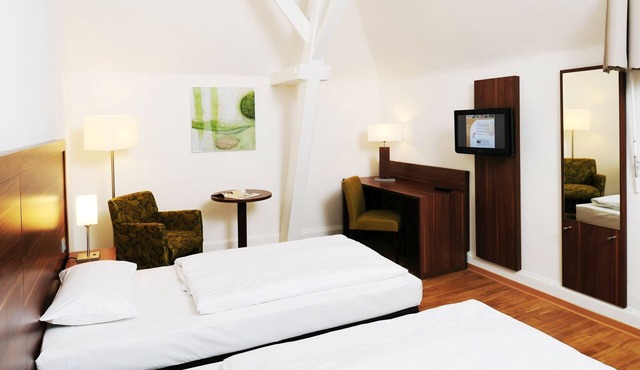 Double room with shower and WC