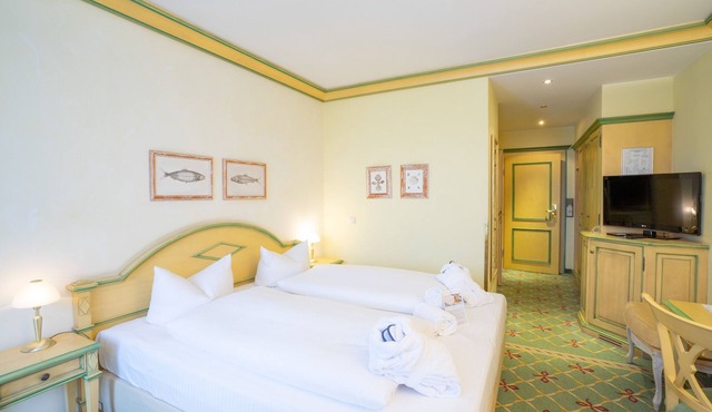 Double room with side sea view and balcony - Rugard Thermal Strandhotel 4