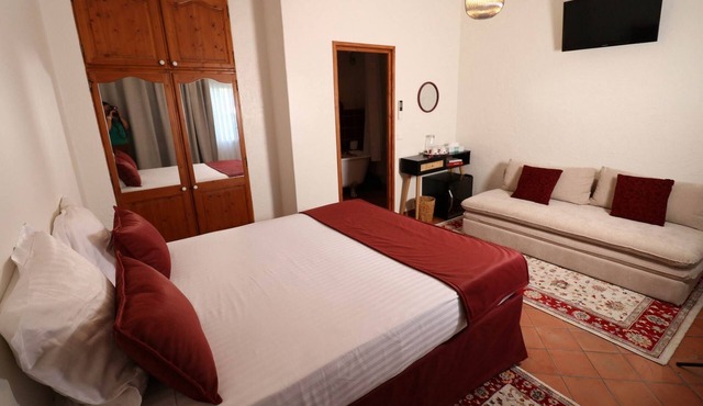 Double room with terrace Garden level (10)