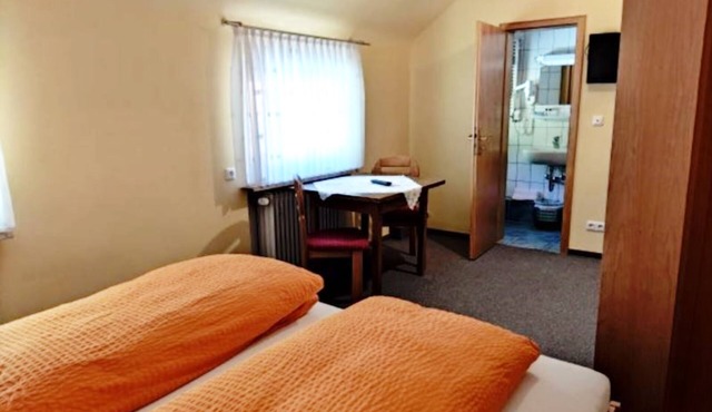 Double room without balcony 06 - Gasthaus Zum Pälterwald
