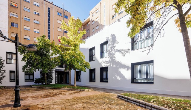 DOUBLE STUDIO WITH FREE PARKING