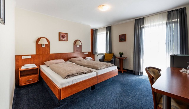 Double/twin room with balcony