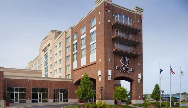 DoubleTree by Hilton Bay City - Riverfront