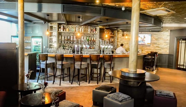 DoubleTree by Hilton Belfast City Ten Square