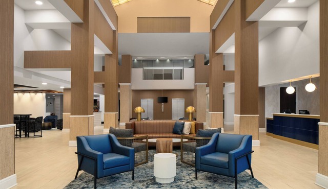 Doubletree by Hilton Hotel Norfolk Airport