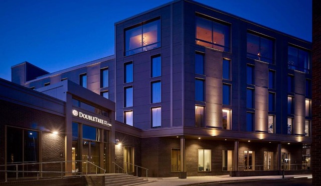 Doubletree By Hilton Hull