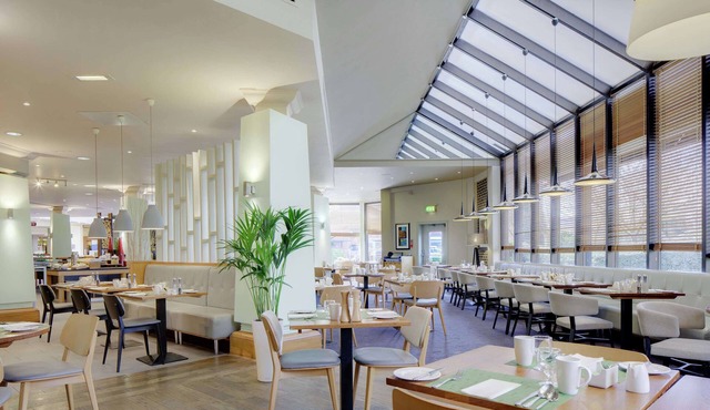 DoubleTree by Hilton Manchester Airport