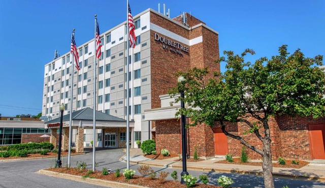 DoubleTree by Hilton Neenah