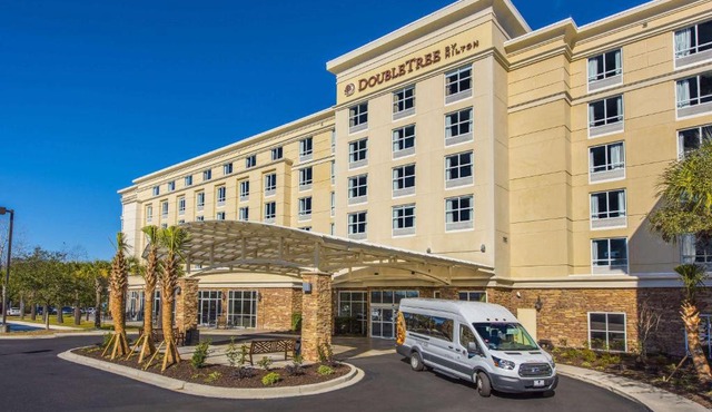 DoubleTree by Hilton North Charleston - Convention Center
